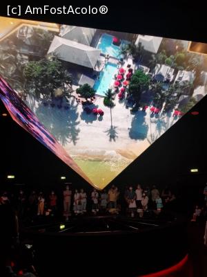 [P06] Pavilion Thailanda » foto by mircealex
 - 
<span class="allrVoted glyphicon glyphicon-heart hidden" id="av1272235"></span>
<a class="m-l-10 hidden" id="sv1272235" onclick="voting_Foto_DelVot(,1272235,3199)" role="button">șterge vot <span class="glyphicon glyphicon-remove"></span></a>
<a id="v91272235" class=" c-red"  onclick="voting_Foto_SetVot(1272235)" role="button"><span class="glyphicon glyphicon-heart-empty"></span> <b>LIKE</b> = Votează poza</a> <img class="hidden"  id="f1272235W9" src="/imagini/loader.gif" border="0" /><span class="AjErrMes hidden" id="e1272235ErM"></span>