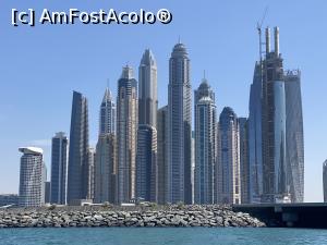 [P22] Vedere a Dubaiului de pe apa. » foto by Dănuț.Albu
 - 
<span class="allrVoted glyphicon glyphicon-heart hidden" id="av1376486"></span>
<a class="m-l-10 hidden" id="sv1376486" onclick="voting_Foto_DelVot(,1376486,3199)" role="button">șterge vot <span class="glyphicon glyphicon-remove"></span></a>
<a id="v91376486" class=" c-red"  onclick="voting_Foto_SetVot(1376486)" role="button"><span class="glyphicon glyphicon-heart-empty"></span> <b>LIKE</b> = Votează poza</a> <img class="hidden"  id="f1376486W9" src="/imagini/loader.gif" border="0" /><span class="AjErrMes hidden" id="e1376486ErM"></span>