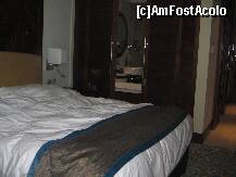 [P16] Dubai, Hotel Sofitel - puteai ajunge in baia luxoasa deschizand usile glisante din lemn masiv si sarind direct in jacuzzi, din dormitor, sau pe usa de pe hol. » foto by AndreeaG
 - 
<span class="allrVoted glyphicon glyphicon-heart hidden" id="av284915"></span>
<a class="m-l-10 hidden" id="sv284915" onclick="voting_Foto_DelVot(,284915,3199)" role="button">șterge vot <span class="glyphicon glyphicon-remove"></span></a>
<a id="v9284915" class=" c-red"  onclick="voting_Foto_SetVot(284915)" role="button"><span class="glyphicon glyphicon-heart-empty"></span> <b>LIKE</b> = Votează poza</a> <img class="hidden"  id="f284915W9" src="/imagini/loader.gif" border="0" /><span class="AjErrMes hidden" id="e284915ErM"></span>