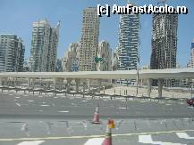 [P25] Dubai - poza de sub pod, din  taxi, Dubai Marina intrarea dinspre periferie » foto by AndreeaG
 - 
<span class="allrVoted glyphicon glyphicon-heart hidden" id="av285067"></span>
<a class="m-l-10 hidden" id="sv285067" onclick="voting_Foto_DelVot(,285067,3199)" role="button">șterge vot <span class="glyphicon glyphicon-remove"></span></a>
<a id="v9285067" class=" c-red"  onclick="voting_Foto_SetVot(285067)" role="button"><span class="glyphicon glyphicon-heart-empty"></span> <b>LIKE</b> = Votează poza</a> <img class="hidden"  id="f285067W9" src="/imagini/loader.gif" border="0" /><span class="AjErrMes hidden" id="e285067ErM"></span>