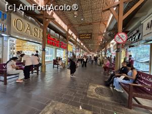 [P20] Deira,în galeriile comerciale » foto by AZE
 - 
<span class="allrVoted glyphicon glyphicon-heart hidden" id="av1502800"></span>
<a class="m-l-10 hidden" id="sv1502800" onclick="voting_Foto_DelVot(,1502800,3199)" role="button">șterge vot <span class="glyphicon glyphicon-remove"></span></a>
<a id="v91502800" class=" c-red"  onclick="voting_Foto_SetVot(1502800)" role="button"><span class="glyphicon glyphicon-heart-empty"></span> <b>LIKE</b> = Votează poza</a> <img class="hidden"  id="f1502800W9" src="/imagini/loader.gif" border="0" /><span class="AjErrMes hidden" id="e1502800ErM"></span>