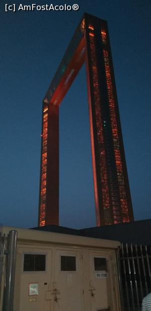 [P09] Dubai frame » foto by iancusabin
 - 
<span class="allrVoted glyphicon glyphicon-heart hidden" id="av1071631"></span>
<a class="m-l-10 hidden" id="sv1071631" onclick="voting_Foto_DelVot(,1071631,3199)" role="button">șterge vot <span class="glyphicon glyphicon-remove"></span></a>
<a id="v91071631" class=" c-red"  onclick="voting_Foto_SetVot(1071631)" role="button"><span class="glyphicon glyphicon-heart-empty"></span> <b>LIKE</b> = Votează poza</a> <img class="hidden"  id="f1071631W9" src="/imagini/loader.gif" border="0" /><span class="AjErrMes hidden" id="e1071631ErM"></span>