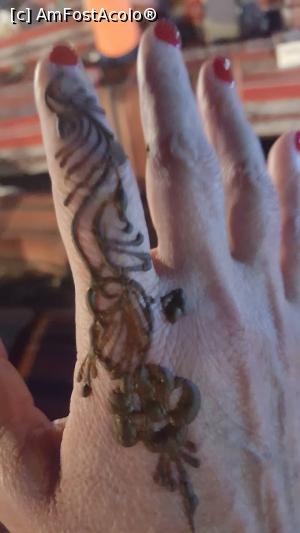 [P34] tatuaj cu hena » foto by koko48
 - 
<span class="allrVoted glyphicon glyphicon-heart hidden" id="av859752"></span>
<a class="m-l-10 hidden" id="sv859752" onclick="voting_Foto_DelVot(,859752,3199)" role="button">șterge vot <span class="glyphicon glyphicon-remove"></span></a>
<a id="v9859752" class=" c-red"  onclick="voting_Foto_SetVot(859752)" role="button"><span class="glyphicon glyphicon-heart-empty"></span> <b>LIKE</b> = Votează poza</a> <img class="hidden"  id="f859752W9" src="/imagini/loader.gif" border="0" /><span class="AjErrMes hidden" id="e859752ErM"></span>