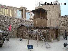 [P29] Casa traditionala facuta din palmier. Ce vedeti sus, ca un mic acoperis, se numeste baragil - stramosul sistemului de aer conditionat » foto by lizuk
 - 
<span class="allrVoted glyphicon glyphicon-heart hidden" id="av69138"></span>
<a class="m-l-10 hidden" id="sv69138" onclick="voting_Foto_DelVot(,69138,3199)" role="button">șterge vot <span class="glyphicon glyphicon-remove"></span></a>
<a id="v969138" class=" c-red"  onclick="voting_Foto_SetVot(69138)" role="button"><span class="glyphicon glyphicon-heart-empty"></span> <b>LIKE</b> = Votează poza</a> <img class="hidden"  id="f69138W9" src="/imagini/loader.gif" border="0" /><span class="AjErrMes hidden" id="e69138ErM"></span>