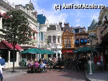 [P9x] restaurant la Disneyland - mie preturile mi s-au parut destul de piperate.. » foto by lizuk
 - 
<span class="allrVoted glyphicon glyphicon-heart hidden" id="av23880"></span>
<a class="m-l-10 hidden" id="sv23880" onclick="voting_Foto_DelVot(,23880,3203)" role="button">șterge vot <span class="glyphicon glyphicon-remove"></span></a>
<a id="v923880" class=" c-red"  onclick="voting_Foto_SetVot(23880)" role="button"><span class="glyphicon glyphicon-heart-empty"></span> <b>LIKE</b> = Votează poza</a> <img class="hidden"  id="f23880W9" src="/imagini/loader.gif" border="0" /><span class="AjErrMes hidden" id="e23880ErM"></span>