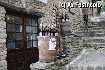 [P05] Aici era primul magazin de vinuri. Nu se vad bine sortimentele afisate si nici preturile dar va spun eu: sortimente - o gramada; preturi foarte mari (dupa parerea mea) » foto by droniucm
 - 
<span class="allrVoted glyphicon glyphicon-heart hidden" id="av276565"></span>
<a class="m-l-10 hidden" id="sv276565" onclick="voting_Foto_DelVot(,276565,3210)" role="button">șterge vot <span class="glyphicon glyphicon-remove"></span></a>
<a id="v9276565" class=" c-red"  onclick="voting_Foto_SetVot(276565)" role="button"><span class="glyphicon glyphicon-heart-empty"></span> <b>LIKE</b> = Votează poza</a> <img class="hidden"  id="f276565W9" src="/imagini/loader.gif" border="0" /><span class="AjErrMes hidden" id="e276565ErM"></span>