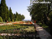 [P01] Gradina botanică » foto by Costi
 - 
<span class="allrVoted glyphicon glyphicon-heart hidden" id="av15557"></span>
<a class="m-l-10 hidden" id="sv15557" onclick="voting_Foto_DelVot(,15557,3210)" role="button">șterge vot <span class="glyphicon glyphicon-remove"></span></a>
<a id="v915557" class=" c-red"  onclick="voting_Foto_SetVot(15557)" role="button"><span class="glyphicon glyphicon-heart-empty"></span> <b>LIKE</b> = Votează poza</a> <img class="hidden"  id="f15557W9" src="/imagini/loader.gif" border="0" /><span class="AjErrMes hidden" id="e15557ErM"></span>