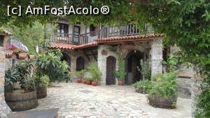 [P08] Intrare taverna » foto by alar
 - 
<span class="allrVoted glyphicon glyphicon-heart hidden" id="av785379"></span>
<a class="m-l-10 hidden" id="sv785379" onclick="voting_Foto_DelVot(,785379,3215)" role="button">șterge vot <span class="glyphicon glyphicon-remove"></span></a>
<a id="v9785379" class=" c-red"  onclick="voting_Foto_SetVot(785379)" role="button"><span class="glyphicon glyphicon-heart-empty"></span> <b>LIKE</b> = Votează poza</a> <img class="hidden"  id="f785379W9" src="/imagini/loader.gif" border="0" /><span class="AjErrMes hidden" id="e785379ErM"></span>
