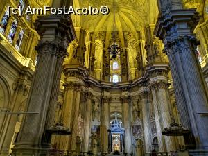 [P10] Catedrala din Malaga.  » foto by Aurici
 - 
<span class="allrVoted glyphicon glyphicon-heart hidden" id="av1103757"></span>
<a class="m-l-10 hidden" id="sv1103757" onclick="voting_Foto_DelVot(,1103757,3219)" role="button">șterge vot <span class="glyphicon glyphicon-remove"></span></a>
<a id="v91103757" class=" c-red"  onclick="voting_Foto_SetVot(1103757)" role="button"><span class="glyphicon glyphicon-heart-empty"></span> <b>LIKE</b> = Votează poza</a> <img class="hidden"  id="f1103757W9" src="/imagini/loader.gif" border="0" /><span class="AjErrMes hidden" id="e1103757ErM"></span>