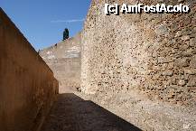 [P40] Intrarea la castelul Gibralfaro » foto by Costi
 - 
<span class="allrVoted glyphicon glyphicon-heart hidden" id="av201455"></span>
<a class="m-l-10 hidden" id="sv201455" onclick="voting_Foto_DelVot(,201455,3219)" role="button">șterge vot <span class="glyphicon glyphicon-remove"></span></a>
<a id="v9201455" class=" c-red"  onclick="voting_Foto_SetVot(201455)" role="button"><span class="glyphicon glyphicon-heart-empty"></span> <b>LIKE</b> = Votează poza</a> <img class="hidden"  id="f201455W9" src="/imagini/loader.gif" border="0" /><span class="AjErrMes hidden" id="e201455ErM"></span>