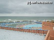 [P27] Casablanca - Terasa si piscinele unui hotel, pustii la mijloc de septembrie. » foto by iulianic
 - 
<span class="allrVoted glyphicon glyphicon-heart hidden" id="av297599"></span>
<a class="m-l-10 hidden" id="sv297599" onclick="voting_Foto_DelVot(,297599,3221)" role="button">șterge vot <span class="glyphicon glyphicon-remove"></span></a>
<a id="v9297599" class=" c-red"  onclick="voting_Foto_SetVot(297599)" role="button"><span class="glyphicon glyphicon-heart-empty"></span> <b>LIKE</b> = Votează poza</a> <img class="hidden"  id="f297599W9" src="/imagini/loader.gif" border="0" /><span class="AjErrMes hidden" id="e297599ErM"></span>