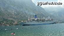 [P12] Vas de croaziera navigand in golful KOTOR. » foto by RADU1804
 - 
<span class="allrVoted glyphicon glyphicon-heart hidden" id="av229930"></span>
<a class="m-l-10 hidden" id="sv229930" onclick="voting_Foto_DelVot(,229930,3229)" role="button">șterge vot <span class="glyphicon glyphicon-remove"></span></a>
<a id="v9229930" class=" c-red"  onclick="voting_Foto_SetVot(229930)" role="button"><span class="glyphicon glyphicon-heart-empty"></span> <b>LIKE</b> = Votează poza</a> <img class="hidden"  id="f229930W9" src="/imagini/loader.gif" border="0" /><span class="AjErrMes hidden" id="e229930ErM"></span>
