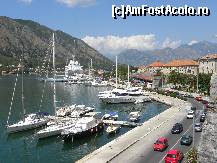 [P22] Kotor - Marina » foto by marius.covaci
 - 
<span class="allrVoted glyphicon glyphicon-heart hidden" id="av137607"></span>
<a class="m-l-10 hidden" id="sv137607" onclick="voting_Foto_DelVot(,137607,3229)" role="button">șterge vot <span class="glyphicon glyphicon-remove"></span></a>
<a id="v9137607" class=" c-red"  onclick="voting_Foto_SetVot(137607)" role="button"><span class="glyphicon glyphicon-heart-empty"></span> <b>LIKE</b> = Votează poza</a> <img class="hidden"  id="f137607W9" src="/imagini/loader.gif" border="0" /><span class="AjErrMes hidden" id="e137607ErM"></span>