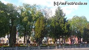 [P15] parcul central din Sighetul Marmatiei » foto by amero
 - 
<span class="allrVoted glyphicon glyphicon-heart hidden" id="av510774"></span>
<a class="m-l-10 hidden" id="sv510774" onclick="voting_Foto_DelVot(,510774,3234)" role="button">șterge vot <span class="glyphicon glyphicon-remove"></span></a>
<a id="v9510774" class=" c-red"  onclick="voting_Foto_SetVot(510774)" role="button"><span class="glyphicon glyphicon-heart-empty"></span> <b>LIKE</b> = Votează poza</a> <img class="hidden"  id="f510774W9" src="/imagini/loader.gif" border="0" /><span class="AjErrMes hidden" id="e510774ErM"></span>