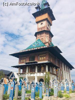 [P01] Biserica din Cimitirul Vesel Sapanta » foto by noi doi
 - 
<span class="allrVoted glyphicon glyphicon-heart hidden" id="av1175712"></span>
<a class="m-l-10 hidden" id="sv1175712" onclick="voting_Foto_DelVot(,1175712,3234)" role="button">șterge vot <span class="glyphicon glyphicon-remove"></span></a>
<a id="v91175712" class=" c-red"  onclick="voting_Foto_SetVot(1175712)" role="button"><span class="glyphicon glyphicon-heart-empty"></span> <b>LIKE</b> = Votează poza</a> <img class="hidden"  id="f1175712W9" src="/imagini/loader.gif" border="0" /><span class="AjErrMes hidden" id="e1175712ErM"></span>