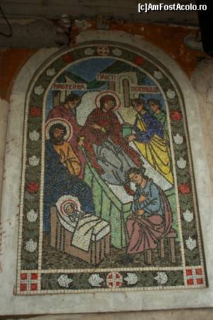 [P15] Reprezentare în mozaic aflată în imediata vecinătate a intrării în biserica din Cimitirul Vesel, latura dreaptă.  » foto by le_maitre
 - 
<span class="allrVoted glyphicon glyphicon-heart hidden" id="av507033"></span>
<a class="m-l-10 hidden" id="sv507033" onclick="voting_Foto_DelVot(,507033,3234)" role="button">șterge vot <span class="glyphicon glyphicon-remove"></span></a>
<a id="v9507033" class=" c-red"  onclick="voting_Foto_SetVot(507033)" role="button"><span class="glyphicon glyphicon-heart-empty"></span> <b>LIKE</b> = Votează poza</a> <img class="hidden"  id="f507033W9" src="/imagini/loader.gif" border="0" /><span class="AjErrMes hidden" id="e507033ErM"></span>
