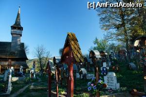 [P62] Ieud - Biserica din Deal și cimitirul.  » foto by le_maitre
 - 
<span class="allrVoted glyphicon glyphicon-heart hidden" id="av507611"></span>
<a class="m-l-10 hidden" id="sv507611" onclick="voting_Foto_DelVot(,507611,3234)" role="button">șterge vot <span class="glyphicon glyphicon-remove"></span></a>
<a id="v9507611" class=" c-red"  onclick="voting_Foto_SetVot(507611)" role="button"><span class="glyphicon glyphicon-heart-empty"></span> <b>LIKE</b> = Votează poza</a> <img class="hidden"  id="f507611W9" src="/imagini/loader.gif" border="0" /><span class="AjErrMes hidden" id="e507611ErM"></span>