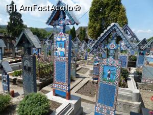 [P09] Cimitirul Vesel Săpânţa.  » foto by Safta Radu
 - 
<span class="allrVoted glyphicon glyphicon-heart hidden" id="av1098349"></span>
<a class="m-l-10 hidden" id="sv1098349" onclick="voting_Foto_DelVot(,1098349,3234)" role="button">șterge vot <span class="glyphicon glyphicon-remove"></span></a>
<a id="v91098349" class=" c-red"  onclick="voting_Foto_SetVot(1098349)" role="button"><span class="glyphicon glyphicon-heart-empty"></span> <b>LIKE</b> = Votează poza</a> <img class="hidden"  id="f1098349W9" src="/imagini/loader.gif" border="0" /><span class="AjErrMes hidden" id="e1098349ErM"></span>