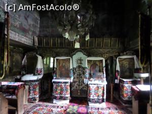 [P09] Interiorul Bisericii de lemn.  » foto by Safta Radu
 - 
<span class="allrVoted glyphicon glyphicon-heart hidden" id="av1101883"></span>
<a class="m-l-10 hidden" id="sv1101883" onclick="voting_Foto_DelVot(,1101883,3234)" role="button">șterge vot <span class="glyphicon glyphicon-remove"></span></a>
<a id="v91101883" class=" c-red"  onclick="voting_Foto_SetVot(1101883)" role="button"><span class="glyphicon glyphicon-heart-empty"></span> <b>LIKE</b> = Votează poza</a> <img class="hidden"  id="f1101883W9" src="/imagini/loader.gif" border="0" /><span class="AjErrMes hidden" id="e1101883ErM"></span>