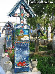 [P1x] Cimitirul vesel - Sapanta » foto by lizuk
 - 
<span class="allrVoted glyphicon glyphicon-heart hidden" id="av16375"></span>
<a class="m-l-10 hidden" id="sv16375" onclick="voting_Foto_DelVot(,16375,3234)" role="button">șterge vot <span class="glyphicon glyphicon-remove"></span></a>
<a id="v916375" class=" c-red"  onclick="voting_Foto_SetVot(16375)" role="button"><span class="glyphicon glyphicon-heart-empty"></span> <b>LIKE</b> = Votează poza</a> <img class="hidden"  id="f16375W9" src="/imagini/loader.gif" border="0" /><span class="AjErrMes hidden" id="e16375ErM"></span>