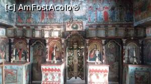 [P24] În interiorul bisericii din Rozavlea » foto by costy69*
 - 
<span class="allrVoted glyphicon glyphicon-heart hidden" id="av795573"></span>
<a class="m-l-10 hidden" id="sv795573" onclick="voting_Foto_DelVot(,795573,3234)" role="button">șterge vot <span class="glyphicon glyphicon-remove"></span></a>
<a id="v9795573" class=" c-red"  onclick="voting_Foto_SetVot(795573)" role="button"><span class="glyphicon glyphicon-heart-empty"></span> <b>LIKE</b> = Votează poza</a> <img class="hidden"  id="f795573W9" src="/imagini/loader.gif" border="0" /><span class="AjErrMes hidden" id="e795573ErM"></span>
