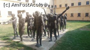 [P12] Memorialul Victimelor Comunismului și Rezistenței din Sighetu Marmației - ”Cortegiul Sacrificaților” » foto by costy69*
 - 
<span class="allrVoted glyphicon glyphicon-heart hidden" id="av796419"></span>
<a class="m-l-10 hidden" id="sv796419" onclick="voting_Foto_DelVot(,796419,3234)" role="button">șterge vot <span class="glyphicon glyphicon-remove"></span></a>
<a id="v9796419" class=" c-red"  onclick="voting_Foto_SetVot(796419)" role="button"><span class="glyphicon glyphicon-heart-empty"></span> <b>LIKE</b> = Votează poza</a> <img class="hidden"  id="f796419W9" src="/imagini/loader.gif" border="0" /><span class="AjErrMes hidden" id="e796419ErM"></span>