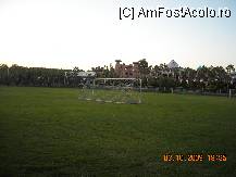 [P11] o super baza sportiva, cu un gazon bunicel, cam denivelat! » foto by EDUARD1
 - 
<span class="allrVoted glyphicon glyphicon-heart hidden" id="av23557"></span>
<a class="m-l-10 hidden" id="sv23557" onclick="voting_Foto_DelVot(,23557,3242)" role="button">șterge vot <span class="glyphicon glyphicon-remove"></span></a>
<a id="v923557" class=" c-red"  onclick="voting_Foto_SetVot(23557)" role="button"><span class="glyphicon glyphicon-heart-empty"></span> <b>LIKE</b> = Votează poza</a> <img class="hidden"  id="f23557W9" src="/imagini/loader.gif" border="0" /><span class="AjErrMes hidden" id="e23557ErM"></span>