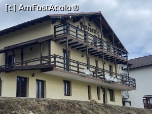 [P04] Vila Panoramic Păltiniş - vedere din stradă » foto by nicole33
 - 
<span class="allrVoted glyphicon glyphicon-heart hidden" id="av1420138"></span>
<a class="m-l-10 hidden" id="sv1420138" onclick="voting_Foto_DelVot(,1420138,3253)" role="button">șterge vot <span class="glyphicon glyphicon-remove"></span></a>
<a id="v91420138" class=" c-red"  onclick="voting_Foto_SetVot(1420138)" role="button"><span class="glyphicon glyphicon-heart-empty"></span> <b>LIKE</b> = Votează poza</a> <img class="hidden"  id="f1420138W9" src="/imagini/loader.gif" border="0" /><span class="AjErrMes hidden" id="e1420138ErM"></span>