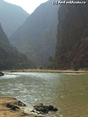 [P18] Wadi Shab » foto by Mirna
 - 
<span class="allrVoted glyphicon glyphicon-heart hidden" id="av624590"></span>
<a class="m-l-10 hidden" id="sv624590" onclick="voting_Foto_DelVot(,624590,3254)" role="button">șterge vot <span class="glyphicon glyphicon-remove"></span></a>
<a id="v9624590" class=" c-red"  onclick="voting_Foto_SetVot(624590)" role="button"><span class="glyphicon glyphicon-heart-empty"></span> <b>LIKE</b> = Votează poza</a> <img class="hidden"  id="f624590W9" src="/imagini/loader.gif" border="0" /><span class="AjErrMes hidden" id="e624590ErM"></span>