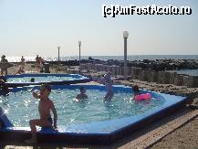 [P01] cele doua piscine pt copii amplasate pe plaja chiar sub ochii parintilor. » foto by mayad
 - 
<span class="allrVoted glyphicon glyphicon-heart hidden" id="av105575"></span>
<a class="m-l-10 hidden" id="sv105575" onclick="voting_Foto_DelVot(,105575,3264)" role="button">șterge vot <span class="glyphicon glyphicon-remove"></span></a>
<a id="v9105575" class=" c-red"  onclick="voting_Foto_SetVot(105575)" role="button"><span class="glyphicon glyphicon-heart-empty"></span> <b>LIKE</b> = Votează poza</a> <img class="hidden"  id="f105575W9" src="/imagini/loader.gif" border="0" /><span class="AjErrMes hidden" id="e105575ErM"></span>