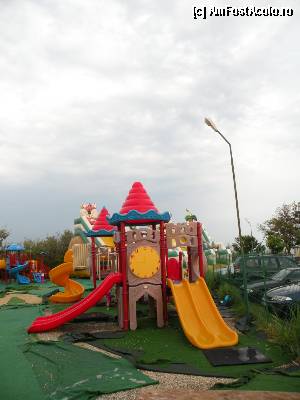 [P13] Kids Land, o parte din topogane » foto by hcm
 - 
<span class="allrVoted glyphicon glyphicon-heart hidden" id="av352644"></span>
<a class="m-l-10 hidden" id="sv352644" onclick="voting_Foto_DelVot(,352644,3264)" role="button">șterge vot <span class="glyphicon glyphicon-remove"></span></a>
<a id="v9352644" class=" c-red"  onclick="voting_Foto_SetVot(352644)" role="button"><span class="glyphicon glyphicon-heart-empty"></span> <b>LIKE</b> = Votează poza</a> <img class="hidden"  id="f352644W9" src="/imagini/loader.gif" border="0" /><span class="AjErrMes hidden" id="e352644ErM"></span>
