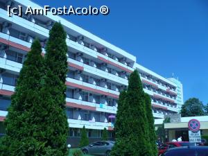 [P01] hotel Delta- imagine din parcare » foto by Yolanda
 - 
<span class="allrVoted glyphicon glyphicon-heart hidden" id="av999807"></span>
<a class="m-l-10 hidden" id="sv999807" onclick="voting_Foto_DelVot(,999807,3264)" role="button">șterge vot <span class="glyphicon glyphicon-remove"></span></a>
<a id="v9999807" class=" c-red"  onclick="voting_Foto_SetVot(999807)" role="button"><span class="glyphicon glyphicon-heart-empty"></span> <b>LIKE</b> = Votează poza</a> <img class="hidden"  id="f999807W9" src="/imagini/loader.gif" border="0" /><span class="AjErrMes hidden" id="e999807ErM"></span>