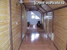 [P04] Pensiunea LACRAMIOARA (Sacel, Maramures) - hol interior » foto by egmpro*
 - 
<span class="allrVoted glyphicon glyphicon-heart hidden" id="av16442"></span>
<a class="m-l-10 hidden" id="sv16442" onclick="voting_Foto_DelVot(,16442,3266)" role="button">șterge vot <span class="glyphicon glyphicon-remove"></span></a>
<a id="v916442" class=" c-red"  onclick="voting_Foto_SetVot(16442)" role="button"><span class="glyphicon glyphicon-heart-empty"></span> <b>LIKE</b> = Votează poza</a> <img class="hidden"  id="f16442W9" src="/imagini/loader.gif" border="0" /><span class="AjErrMes hidden" id="e16442ErM"></span>