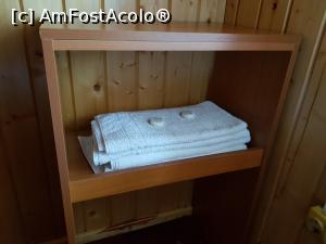 [P17] În cameră am găsit prosoape curate și săpunuri.  » foto by Floryn81
 - 
<span class="allrVoted glyphicon glyphicon-heart hidden" id="av1146432"></span>
<a class="m-l-10 hidden" id="sv1146432" onclick="voting_Foto_DelVot(,1146432,3289)" role="button">șterge vot <span class="glyphicon glyphicon-remove"></span></a>
<a id="v91146432" class=" c-red"  onclick="voting_Foto_SetVot(1146432)" role="button"><span class="glyphicon glyphicon-heart-empty"></span> <b>LIKE</b> = Votează poza</a> <img class="hidden"  id="f1146432W9" src="/imagini/loader.gif" border="0" /><span class="AjErrMes hidden" id="e1146432ErM"></span>