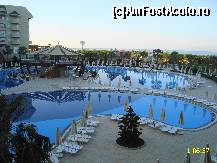 [P02] piscina principala dimineata devreme » foto by cathzel
 - 
<span class="allrVoted glyphicon glyphicon-heart hidden" id="av219314"></span>
<a class="m-l-10 hidden" id="sv219314" onclick="voting_Foto_DelVot(,219314,3296)" role="button">șterge vot <span class="glyphicon glyphicon-remove"></span></a>
<a id="v9219314" class=" c-red"  onclick="voting_Foto_SetVot(219314)" role="button"><span class="glyphicon glyphicon-heart-empty"></span> <b>LIKE</b> = Votează poza</a> <img class="hidden"  id="f219314W9" src="/imagini/loader.gif" border="0" /><span class="AjErrMes hidden" id="e219314ErM"></span>