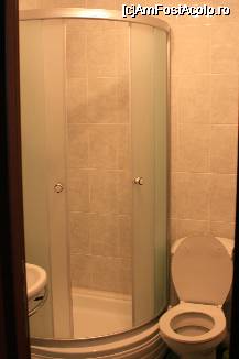 [P16] cabina de dus » foto by mirelab
 - 
<span class="allrVoted glyphicon glyphicon-heart hidden" id="av17155"></span>
<a class="m-l-10 hidden" id="sv17155" onclick="voting_Foto_DelVot(,17155,3303)" role="button">șterge vot <span class="glyphicon glyphicon-remove"></span></a>
<a id="v917155" class=" c-red"  onclick="voting_Foto_SetVot(17155)" role="button"><span class="glyphicon glyphicon-heart-empty"></span> <b>LIKE</b> = Votează poza</a> <img class="hidden"  id="f17155W9" src="/imagini/loader.gif" border="0" /><span class="AjErrMes hidden" id="e17155ErM"></span>