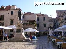 [P34] Piata Gundulic si statuia cu acelasi nume (Gundulic poet de la 1600) » foto by anirok_10
 - 
<span class="allrVoted glyphicon glyphicon-heart hidden" id="av267733"></span>
<a class="m-l-10 hidden" id="sv267733" onclick="voting_Foto_DelVot(,267733,3304)" role="button">șterge vot <span class="glyphicon glyphicon-remove"></span></a>
<a id="v9267733" class=" c-red"  onclick="voting_Foto_SetVot(267733)" role="button"><span class="glyphicon glyphicon-heart-empty"></span> <b>LIKE</b> = Votează poza</a> <img class="hidden"  id="f267733W9" src="/imagini/loader.gif" border="0" /><span class="AjErrMes hidden" id="e267733ErM"></span>