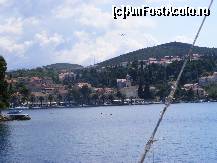 [P43] Cavtat venind pe mare dinspre Dbk » foto by anirok_10
 - 
<span class="allrVoted glyphicon glyphicon-heart hidden" id="av267742"></span>
<a class="m-l-10 hidden" id="sv267742" onclick="voting_Foto_DelVot(,267742,3304)" role="button">șterge vot <span class="glyphicon glyphicon-remove"></span></a>
<a id="v9267742" class=" c-red"  onclick="voting_Foto_SetVot(267742)" role="button"><span class="glyphicon glyphicon-heart-empty"></span> <b>LIKE</b> = Votează poza</a> <img class="hidden"  id="f267742W9" src="/imagini/loader.gif" border="0" /><span class="AjErrMes hidden" id="e267742ErM"></span>