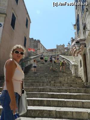[P44] Nista scari care seamana cu cele spaniole din Roma. In drum spre Muzeul Rupe.  » foto by TraianS
 - 
<span class="allrVoted glyphicon glyphicon-heart hidden" id="av359234"></span>
<a class="m-l-10 hidden" id="sv359234" onclick="voting_Foto_DelVot(,359234,3304)" role="button">șterge vot <span class="glyphicon glyphicon-remove"></span></a>
<a id="v9359234" class=" c-red"  onclick="voting_Foto_SetVot(359234)" role="button"><span class="glyphicon glyphicon-heart-empty"></span> <b>LIKE</b> = Votează poza</a> <img class="hidden"  id="f359234W9" src="/imagini/loader.gif" border="0" /><span class="AjErrMes hidden" id="e359234ErM"></span>