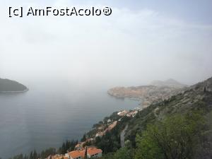 [P57] Cetatea Dubrovnikului și o parte din insula Lokrum din autocar, la plecarea spre aeroport » foto by crismis
 - 
<span class="allrVoted glyphicon glyphicon-heart hidden" id="av967982"></span>
<a class="m-l-10 hidden" id="sv967982" onclick="voting_Foto_DelVot(,967982,3304)" role="button">șterge vot <span class="glyphicon glyphicon-remove"></span></a>
<a id="v9967982" class=" c-red"  onclick="voting_Foto_SetVot(967982)" role="button"><span class="glyphicon glyphicon-heart-empty"></span> <b>LIKE</b> = Votează poza</a> <img class="hidden"  id="f967982W9" src="/imagini/loader.gif" border="0" /><span class="AjErrMes hidden" id="e967982ErM"></span>