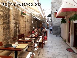 [P33] Konoba Ribar - terasa de pe strada Acvariului unde am mâncat.  » foto by Aurici
 - 
<span class="allrVoted glyphicon glyphicon-heart hidden" id="av1014673"></span>
<a class="m-l-10 hidden" id="sv1014673" onclick="voting_Foto_DelVot(,1014673,3304)" role="button">șterge vot <span class="glyphicon glyphicon-remove"></span></a>
<a id="v91014673" class=" c-red"  onclick="voting_Foto_SetVot(1014673)" role="button"><span class="glyphicon glyphicon-heart-empty"></span> <b>LIKE</b> = Votează poza</a> <img class="hidden"  id="f1014673W9" src="/imagini/loader.gif" border="0" /><span class="AjErrMes hidden" id="e1014673ErM"></span>