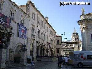 [P11] Dubrovnik - Palatul Rectorului si Catedrala » foto by costy69*
 - 
<span class="allrVoted glyphicon glyphicon-heart hidden" id="av572823"></span>
<a class="m-l-10 hidden" id="sv572823" onclick="voting_Foto_DelVot(,572823,3304)" role="button">șterge vot <span class="glyphicon glyphicon-remove"></span></a>
<a id="v9572823" class=" c-red"  onclick="voting_Foto_SetVot(572823)" role="button"><span class="glyphicon glyphicon-heart-empty"></span> <b>LIKE</b> = Votează poza</a> <img class="hidden"  id="f572823W9" src="/imagini/loader.gif" border="0" /><span class="AjErrMes hidden" id="e572823ErM"></span>