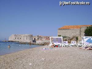 [P17] Dubrovnik - Plaja de langa orasul vechi » foto by costy69*
 - 
<span class="allrVoted glyphicon glyphicon-heart hidden" id="av572837"></span>
<a class="m-l-10 hidden" id="sv572837" onclick="voting_Foto_DelVot(,572837,3304)" role="button">șterge vot <span class="glyphicon glyphicon-remove"></span></a>
<a id="v9572837" class=" c-red"  onclick="voting_Foto_SetVot(572837)" role="button"><span class="glyphicon glyphicon-heart-empty"></span> <b>LIKE</b> = Votează poza</a> <img class="hidden"  id="f572837W9" src="/imagini/loader.gif" border="0" /><span class="AjErrMes hidden" id="e572837ErM"></span>