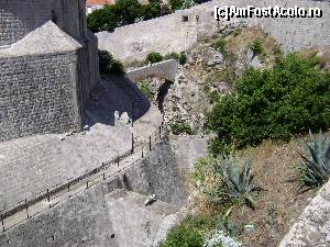 [P19] Dubrovnik - zidurile orasului vechi » foto by costy69*
 - 
<span class="allrVoted glyphicon glyphicon-heart hidden" id="av572840"></span>
<a class="m-l-10 hidden" id="sv572840" onclick="voting_Foto_DelVot(,572840,3304)" role="button">șterge vot <span class="glyphicon glyphicon-remove"></span></a>
<a id="v9572840" class=" c-red"  onclick="voting_Foto_SetVot(572840)" role="button"><span class="glyphicon glyphicon-heart-empty"></span> <b>LIKE</b> = Votează poza</a> <img class="hidden"  id="f572840W9" src="/imagini/loader.gif" border="0" /><span class="AjErrMes hidden" id="e572840ErM"></span>