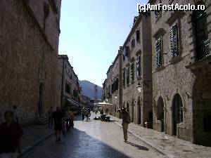[P05] Dubrovnik - Plimbare pe Stradun » foto by costy69*
 - 
<span class="allrVoted glyphicon glyphicon-heart hidden" id="av572817"></span>
<a class="m-l-10 hidden" id="sv572817" onclick="voting_Foto_DelVot(,572817,3304)" role="button">șterge vot <span class="glyphicon glyphicon-remove"></span></a>
<a id="v9572817" class=" c-red"  onclick="voting_Foto_SetVot(572817)" role="button"><span class="glyphicon glyphicon-heart-empty"></span> <b>LIKE</b> = Votează poza</a> <img class="hidden"  id="f572817W9" src="/imagini/loader.gif" border="0" /><span class="AjErrMes hidden" id="e572817ErM"></span>