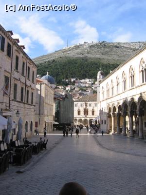 [P34] Palatul Sponza. În planul doi palatul rectorilor » foto by Michi
 - 
<span class="allrVoted glyphicon glyphicon-heart hidden" id="av797581"></span>
<a class="m-l-10 hidden" id="sv797581" onclick="voting_Foto_DelVot(,797581,3304)" role="button">șterge vot <span class="glyphicon glyphicon-remove"></span></a>
<a id="v9797581" class=" c-red"  onclick="voting_Foto_SetVot(797581)" role="button"><span class="glyphicon glyphicon-heart-empty"></span> <b>LIKE</b> = Votează poza</a> <img class="hidden"  id="f797581W9" src="/imagini/loader.gif" border="0" /><span class="AjErrMes hidden" id="e797581ErM"></span>
