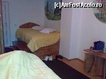 [P04] pensiunea Casa Nostra - aceeasi camera in care am fost cazati » foto by essib*
 - 
<span class="allrVoted glyphicon glyphicon-heart hidden" id="av291672"></span>
<a class="m-l-10 hidden" id="sv291672" onclick="voting_Foto_DelVot(,291672,3317)" role="button">șterge vot <span class="glyphicon glyphicon-remove"></span></a>
<a id="v9291672" class=" c-red"  onclick="voting_Foto_SetVot(291672)" role="button"><span class="glyphicon glyphicon-heart-empty"></span> <b>LIKE</b> = Votează poza</a> <img class="hidden"  id="f291672W9" src="/imagini/loader.gif" border="0" /><span class="AjErrMes hidden" id="e291672ErM"></span>