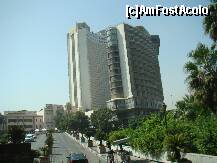 [P42] Hotel urias, centru Cairo;pacat de peretii gri si care aratau exact la fel de curati ca un camin de nefamilisti din Bucuresti.Bucurestiul? mai usor cu denigrarea lui, meteahna mioritica, deh... » foto by costin1968
 - 
<span class="allrVoted glyphicon glyphicon-heart hidden" id="av156199"></span>
<a class="m-l-10 hidden" id="sv156199" onclick="voting_Foto_DelVot(,156199,3319)" role="button">șterge vot <span class="glyphicon glyphicon-remove"></span></a>
<a id="v9156199" class=" c-red"  onclick="voting_Foto_SetVot(156199)" role="button"><span class="glyphicon glyphicon-heart-empty"></span> <b>LIKE</b> = Votează poza</a> <img class="hidden"  id="f156199W9" src="/imagini/loader.gif" border="0" /><span class="AjErrMes hidden" id="e156199ErM"></span>