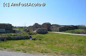 [P01] Ruine ale cetății Kaliakra.  » foto by Ioan Raita
 - 
<span class="allrVoted glyphicon glyphicon-heart hidden" id="av853291"></span>
<a class="m-l-10 hidden" id="sv853291" onclick="voting_Foto_DelVot(,853291,3328)" role="button">șterge vot <span class="glyphicon glyphicon-remove"></span></a>
<a id="v9853291" class=" c-red"  onclick="voting_Foto_SetVot(853291)" role="button"><span class="glyphicon glyphicon-heart-empty"></span> <b>LIKE</b> = Votează poza</a> <img class="hidden"  id="f853291W9" src="/imagini/loader.gif" border="0" /><span class="AjErrMes hidden" id="e853291ErM"></span>