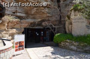 [P06] Muzeul cetății aflat in cea mai mare dintre grotele aflate în zonă.  » foto by Ioan Raita
 - 
<span class="allrVoted glyphicon glyphicon-heart hidden" id="av853296"></span>
<a class="m-l-10 hidden" id="sv853296" onclick="voting_Foto_DelVot(,853296,3328)" role="button">șterge vot <span class="glyphicon glyphicon-remove"></span></a>
<a id="v9853296" class=" c-red"  onclick="voting_Foto_SetVot(853296)" role="button"><span class="glyphicon glyphicon-heart-empty"></span> <b>LIKE</b> = Votează poza</a> <img class="hidden"  id="f853296W9" src="/imagini/loader.gif" border="0" /><span class="AjErrMes hidden" id="e853296ErM"></span>
